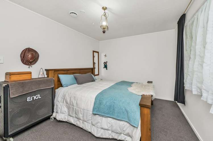 4 Philip Street Glentunnel_19