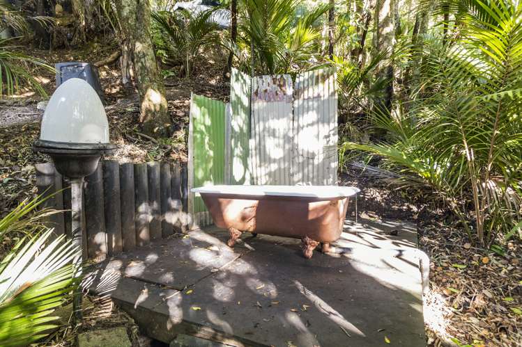 71 Trig Hill Road Onetangi_20