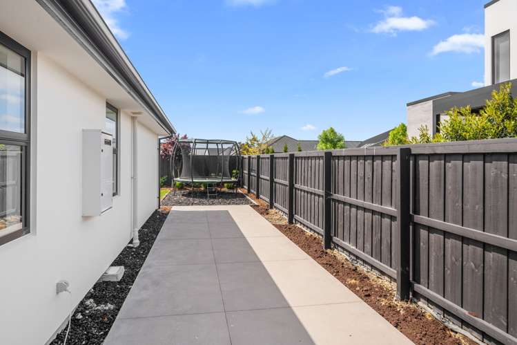 8 Hull Crescent Lincoln_26