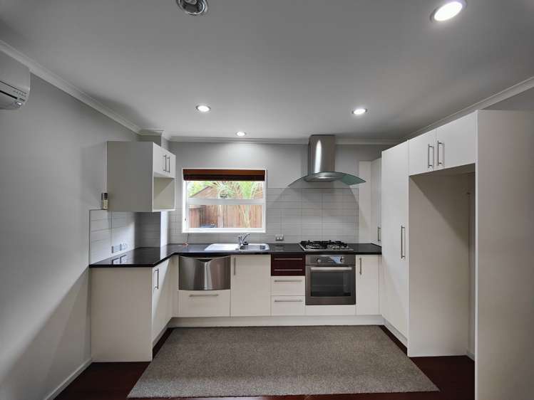 2 Soljans Place Flat Bush_5