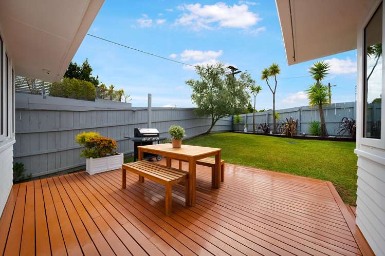 23 Cornwall Street Te Atatu South_17