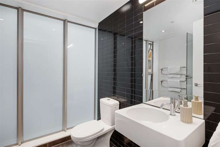 1a/42 Cable Street Te Aro_14