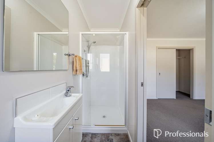 21 Sun Valley Grove Wainuiomata_17