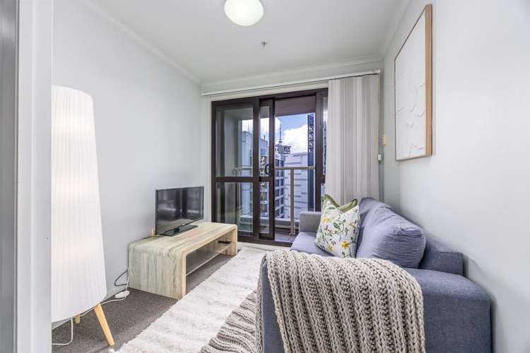 708/96 Symonds Street_4