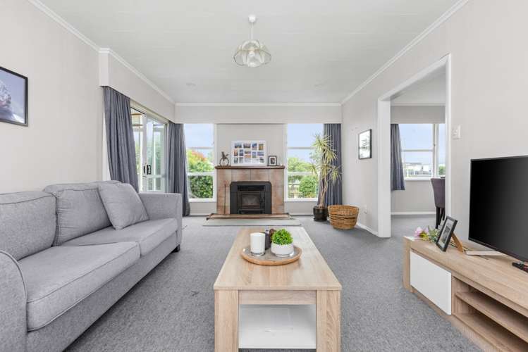 13 Norwich Crescent Tamatea_1