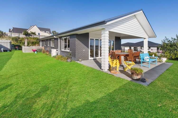 19 Magnolia Crescent Tawhero_2