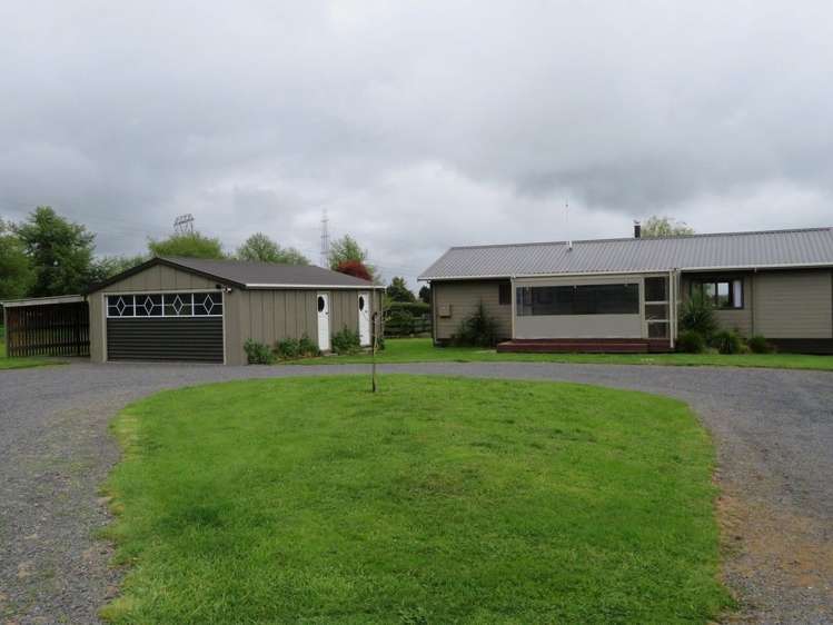 11 Dillon Road Rotoorangi_2