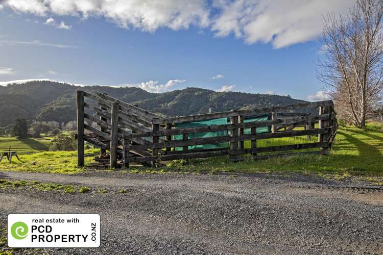 84 Valley View Road Otaika_3