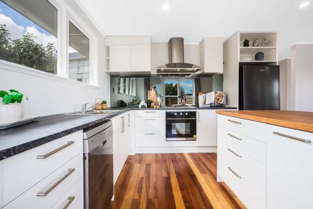 25A Chaffey Crescent Titahi Bay_3