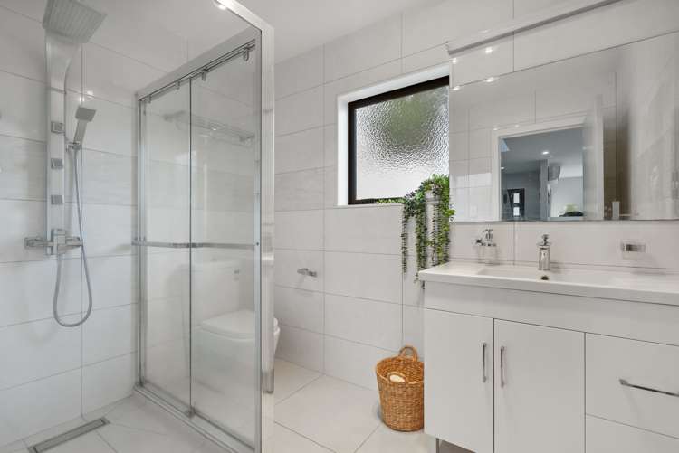 10 Celsmere Lane Te Atatu Peninsula_6