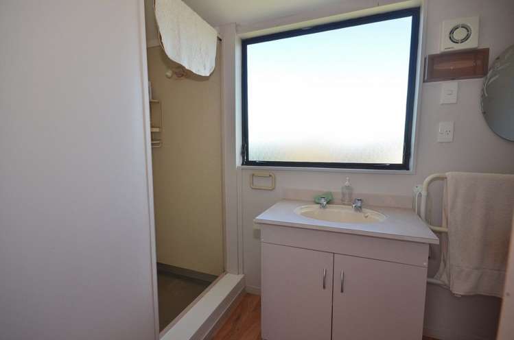 1b Stephens Place Hairini_14