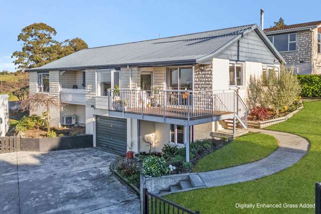 Beautiful Views, and Space for Family Life!