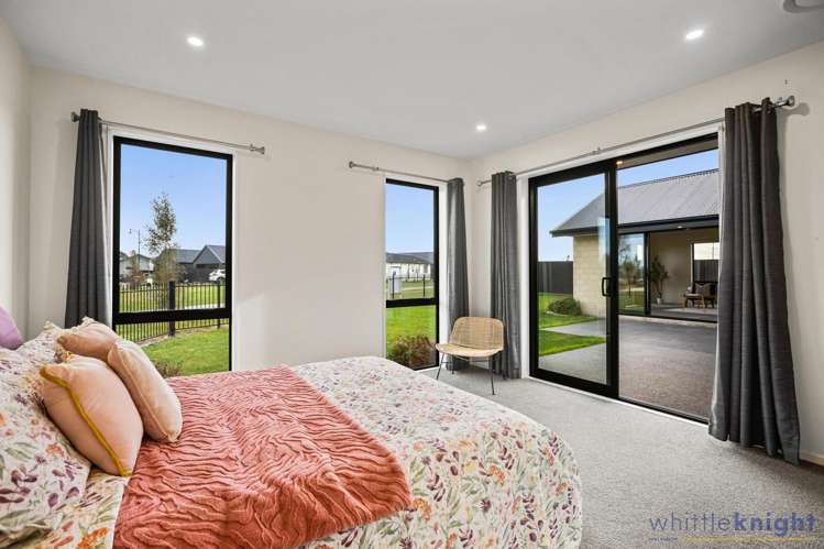 14 Hollard Crescent Lincoln_11