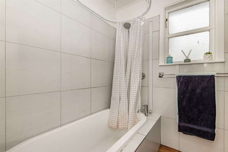 46 Philomel Crescent Bayswater_11