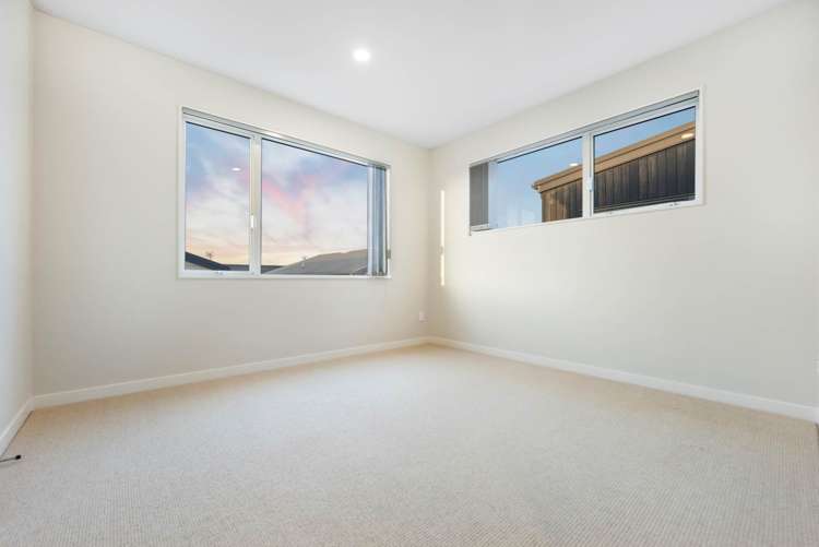 6 Lords Way Millwater_23