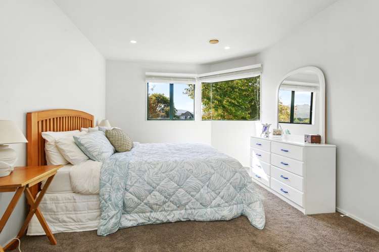 59 Hautana Street Woburn_17