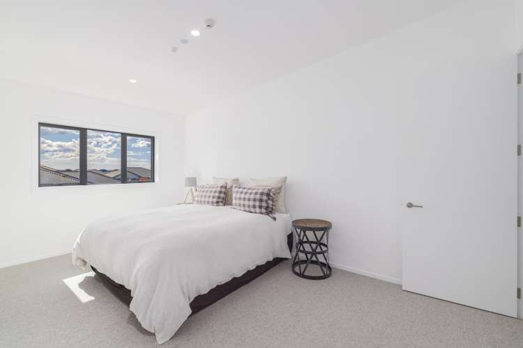 3/5 Kairua Lane Wigram_12