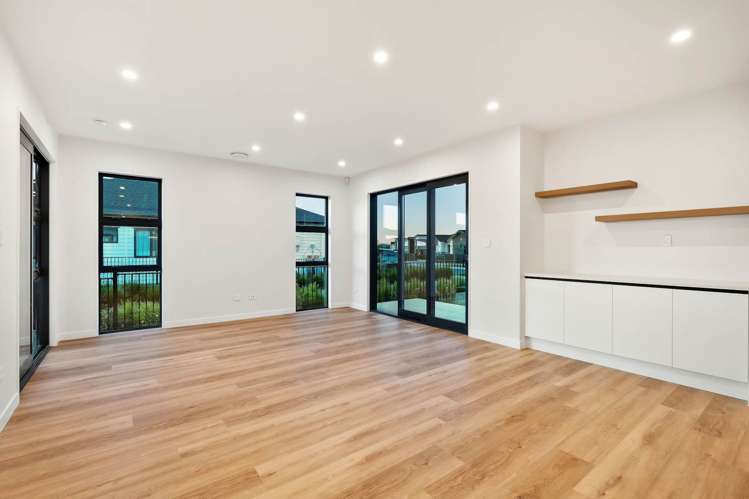 13 Tipu Crescent Wainui_13