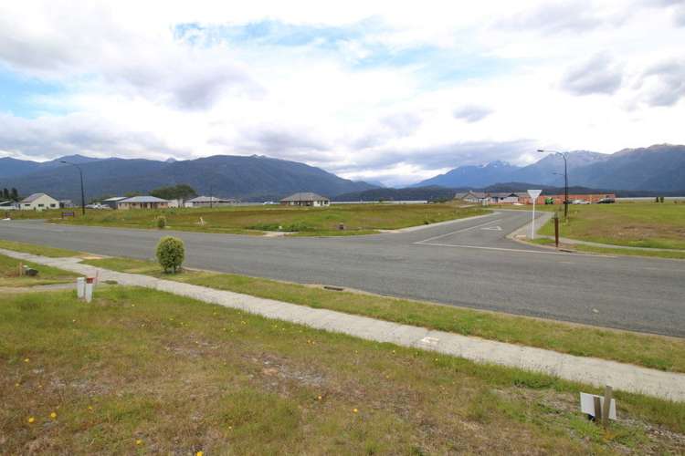 34 Pounamu Drive Te Anau_2
