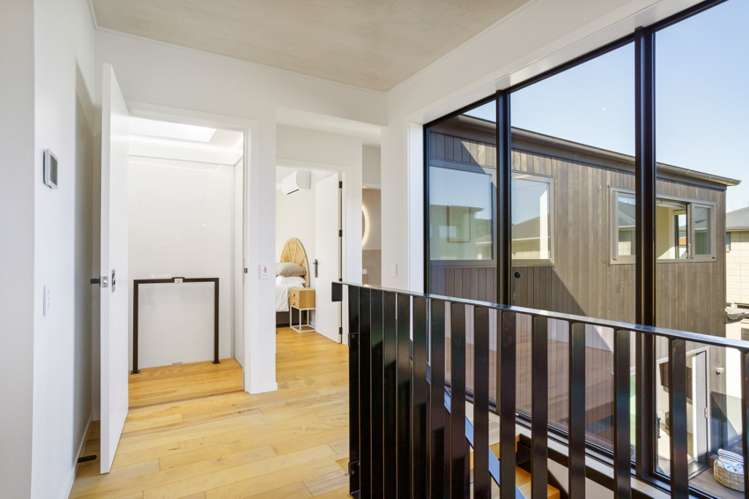103 Beach Road Whangamata_14