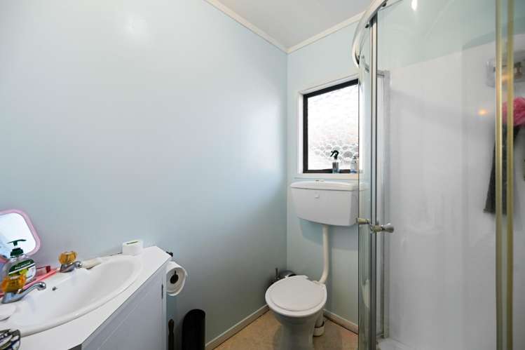 8 Elmwood Crescent Pukete_8