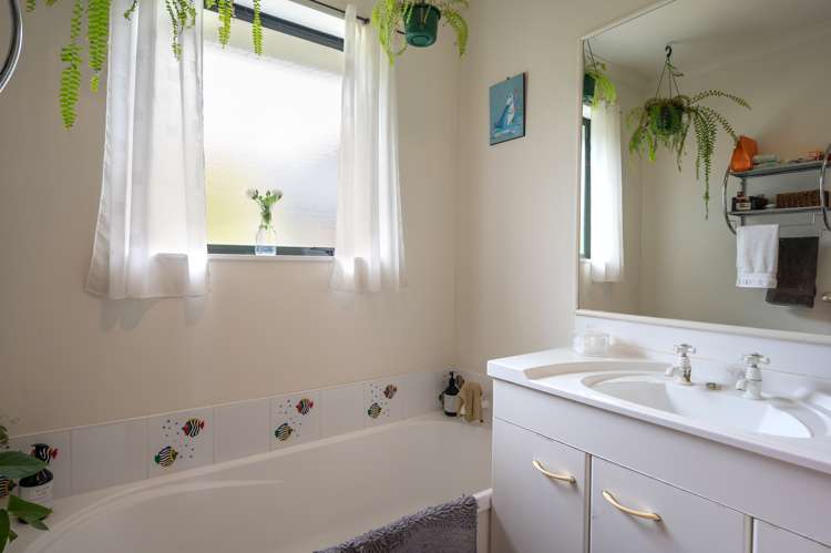 78 Starveall Street Brightwater_9