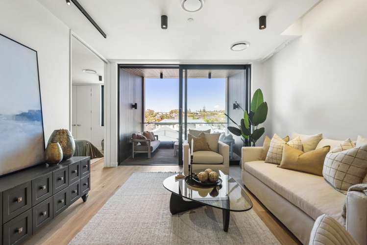 8/423-427 Beach Road Mairangi Bay_13