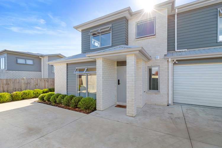 2/12 Faber Place Rototuna North_15