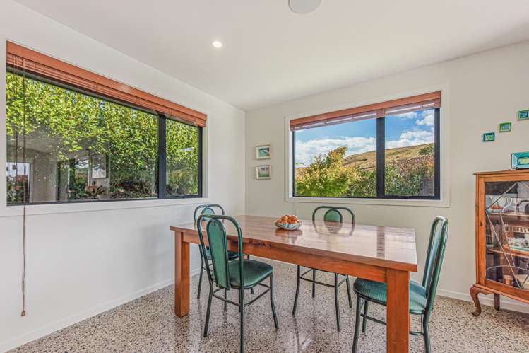 59 Sunningdale Drive Stoke_10