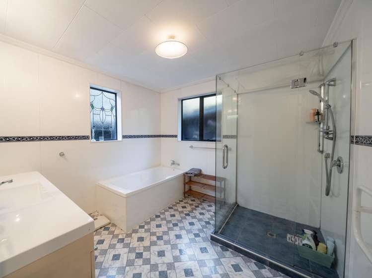 46 Awarua Road Otatara_17