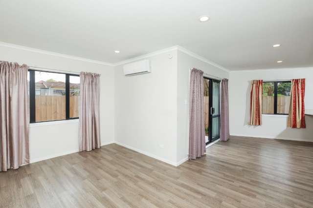 4/19 Albert Street 1074_3