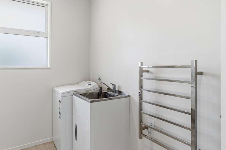 8 Oaks Drive Lincoln_25