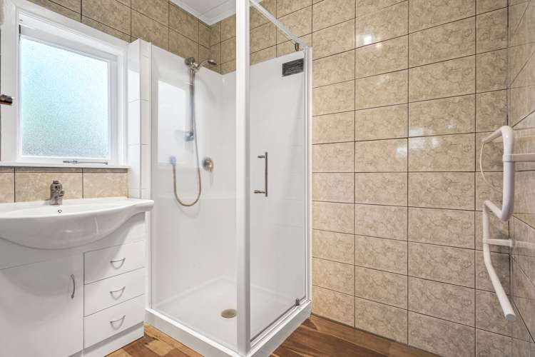 55 Savoy Road Glen Eden_16