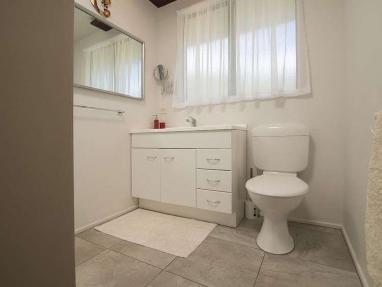 8 Matai Place Waikawa_8