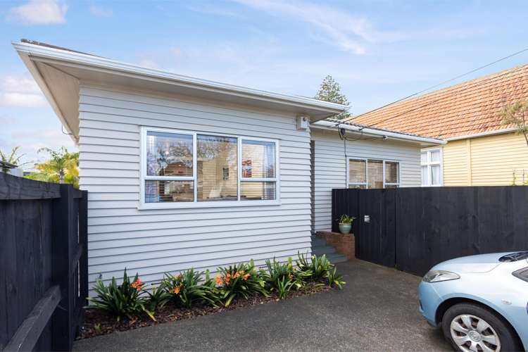 21 Formby Avenue Point Chevalier_18