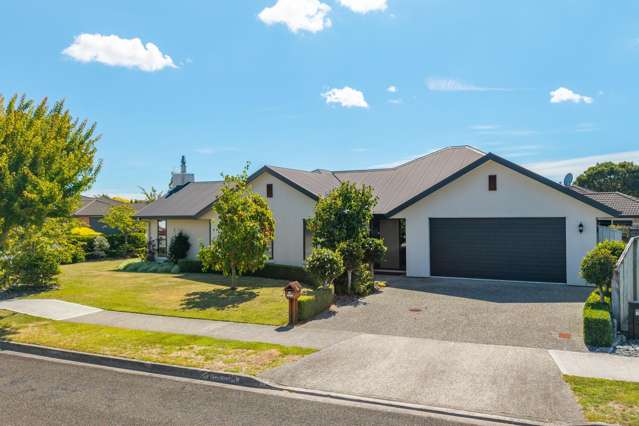 38 Hollybush Drive Brightwater_1