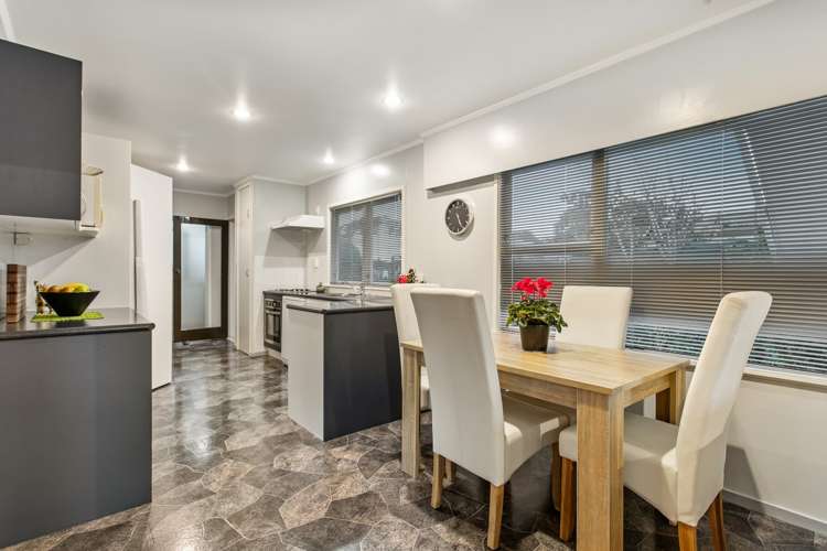 88 Tiverton Road New Windsor_7