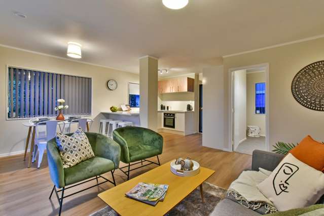 2/6 Hatherley Place Clendon Park_1