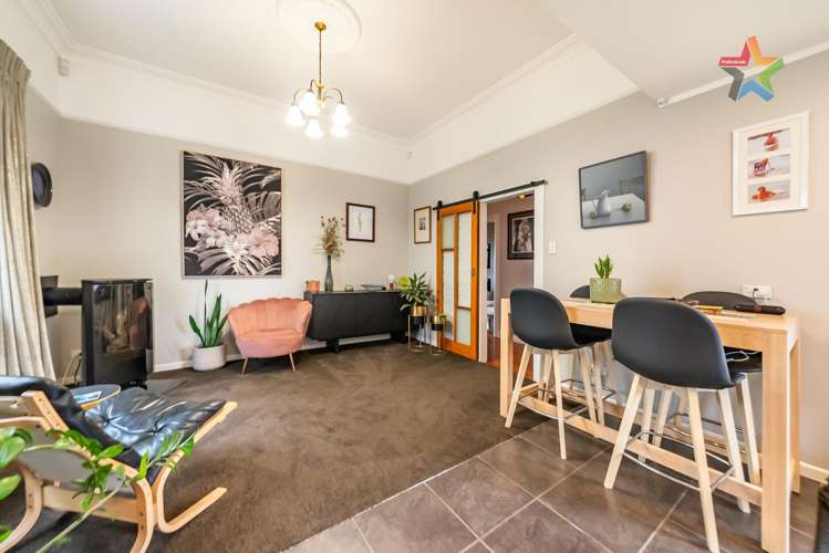 6 Wha Street Lyall Bay_24