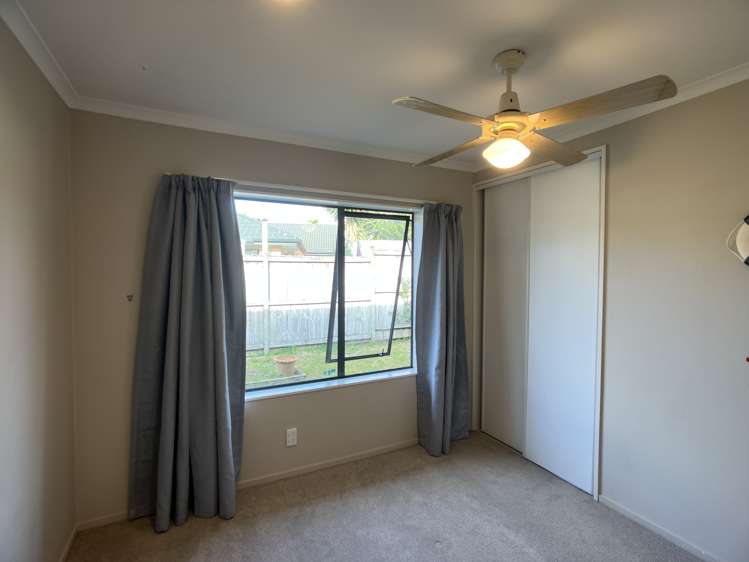 6 Croftview Road Wattle Downs_11