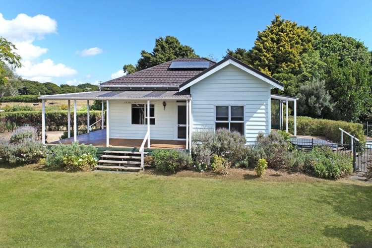 86 Hull Road Waiuku_23