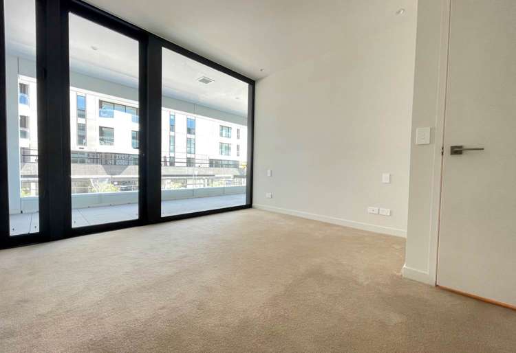 111/223D Green Lane West Epsom_3