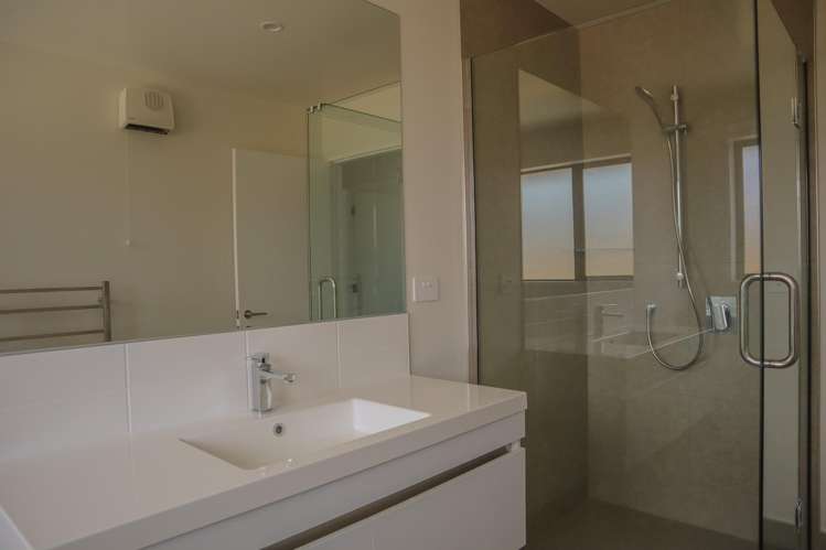 10 Hinau Crescent Kaiata_18