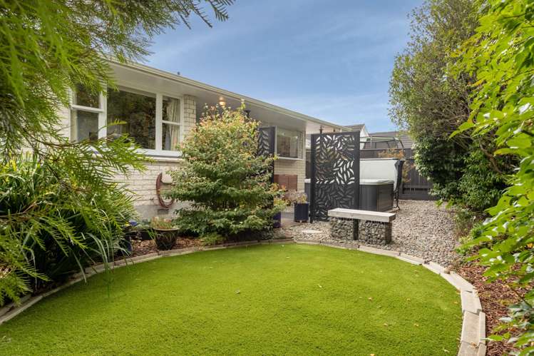 44 Holdsworth Avenue Trentham_17