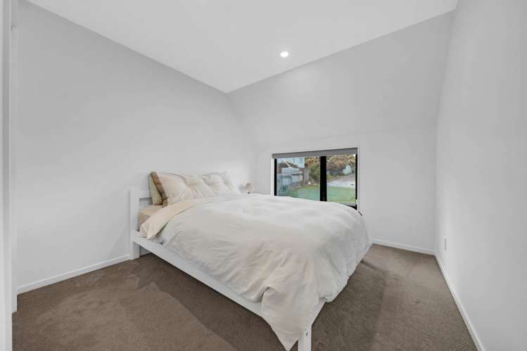 82E White Swan Road Mt Roskill_12