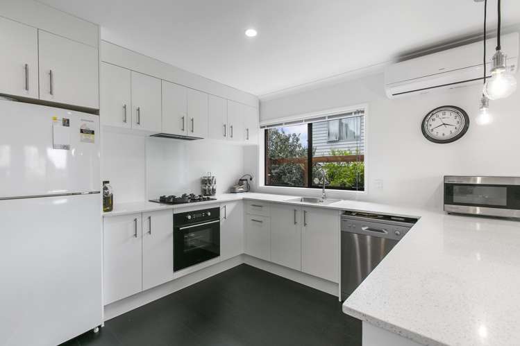 3/3 Duke Street Papakura_5