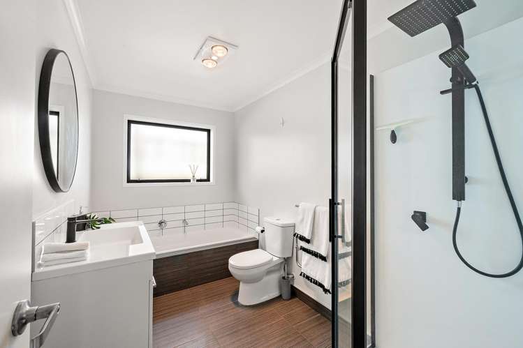 13 John Burke Drive Aotea_14