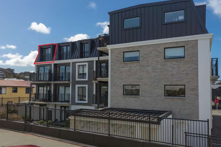 404/2 Colombo Street Newtown_10