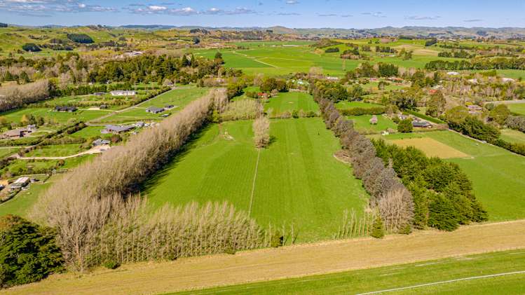 155 Willow Park Drive Opaki_14