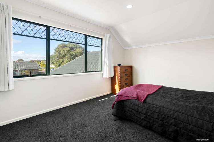 28 Trossach Place Wattle Downs_26